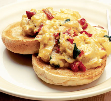 Scrambled egg muffin