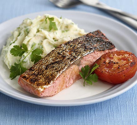 Spiced salmon with coriander mash