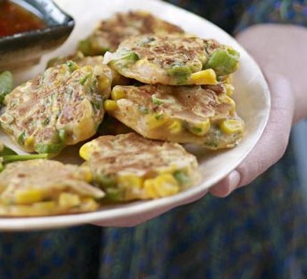 Prawn & sweetcorn fritters