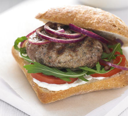 Rosemary & garlic lamb burgers