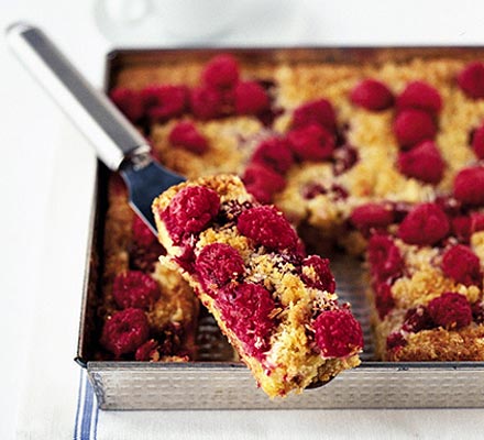 Raspberry & almond traybake