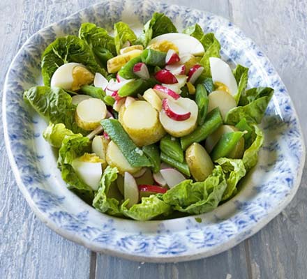 Dressed allotment salad