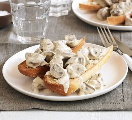 Garlic mushrooms on toast