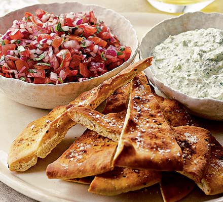 Naan dippers with fresh mint & coriander raita