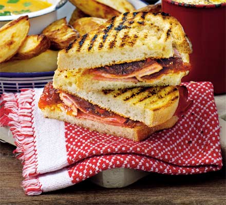 Garlic bacon butties