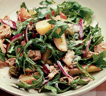 Tuna & red onion salad