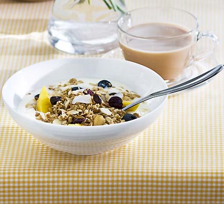 Tropical muesli bowls