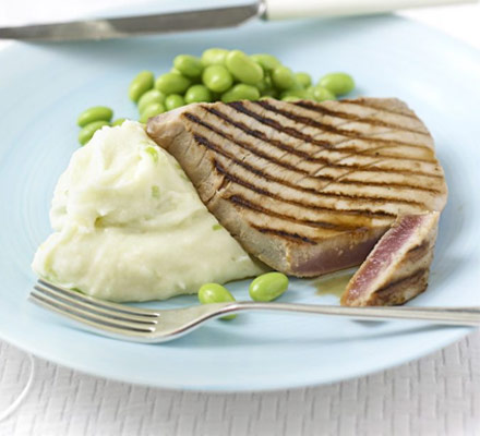 Soy tuna with wasabi mash