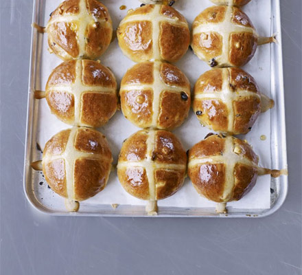 Hot cross buns