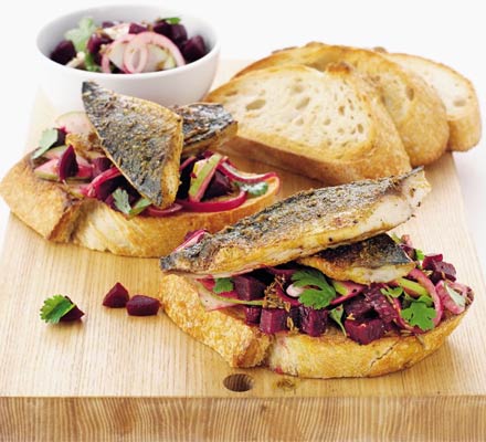 Spiced mackerel on toast with beetroot salsa