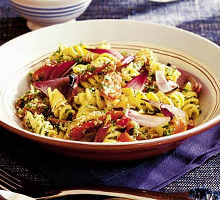 Pasta & mixed peppers with walnut & lemon pesto