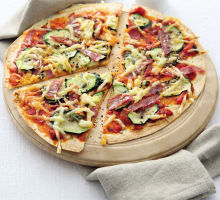 Hot salami & courgette flatbread