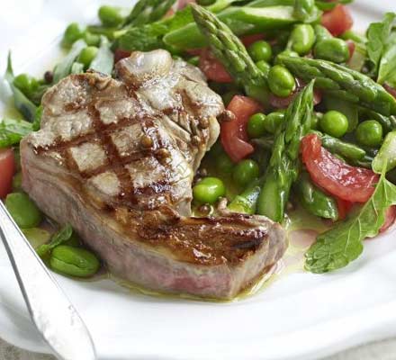 Warm salad of spring vegetables with griddled lamb