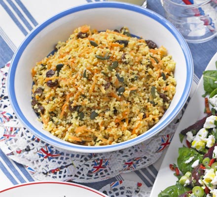 Bulgur wheat with carrots & hazelnuts