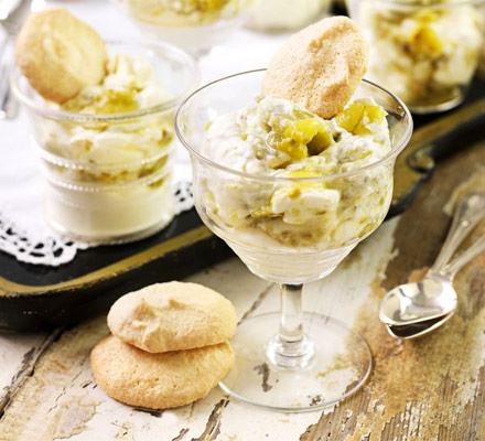 Gooseberry & elderflower fool