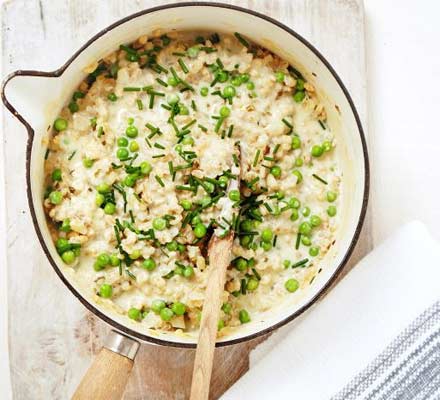 Creamy pea & chive risotto