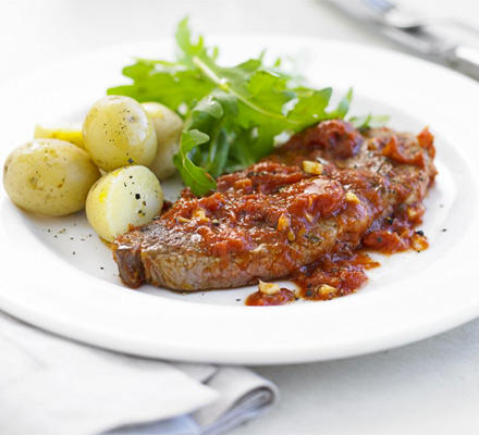 Sirloin steaks with pizzaiola sauce