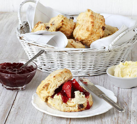 Buttermilk & sultana scones