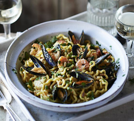 Special seafood & saffron pasta