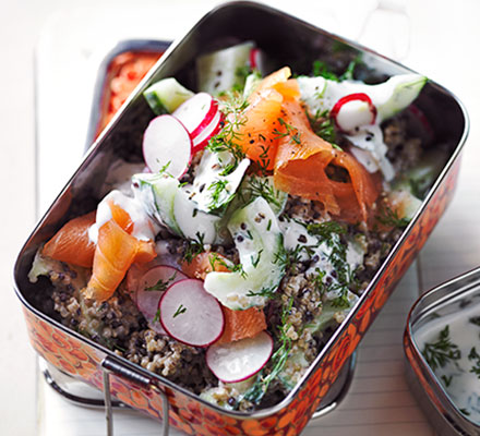 Smoked salmon, quinoa & dill lunch pot