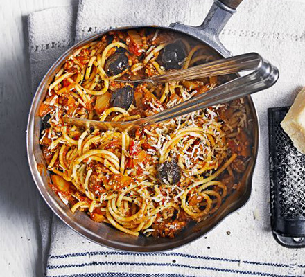 Lamb & fennel spaghetti Bolognese