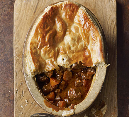 Spiced braised beef pie