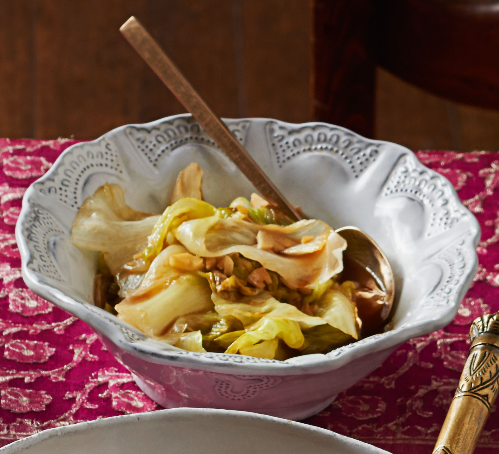 Stir-fried lettuce