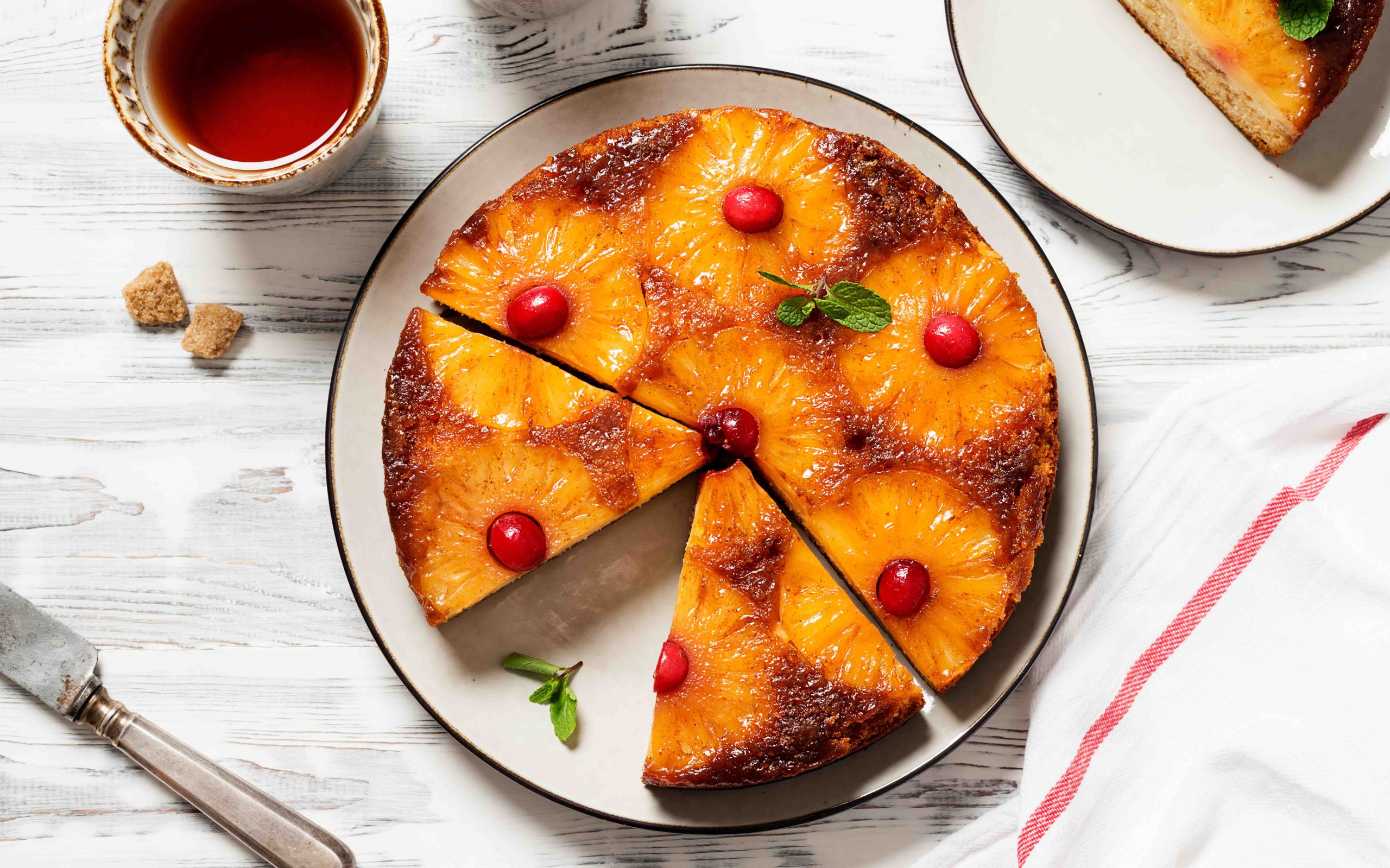 Pineapple upside-down cake 