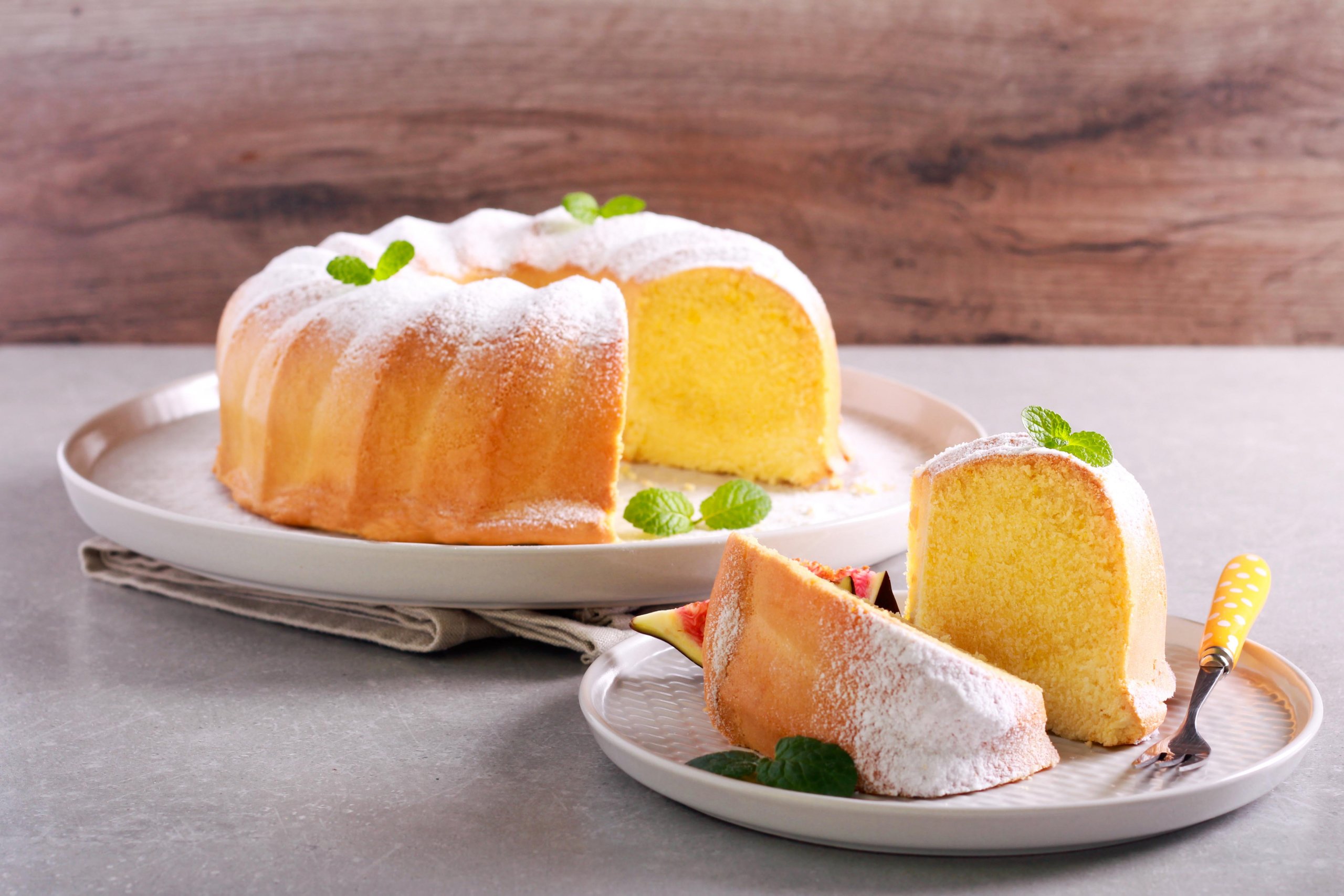 Lemon sponge cake