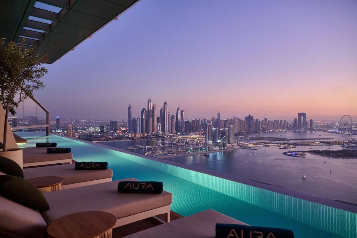 AURA SKYPOOL