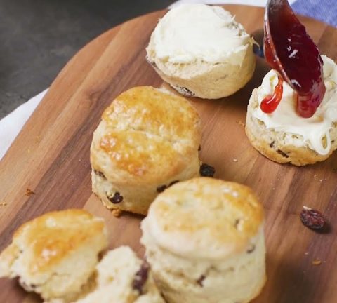 How to make Fruit scones